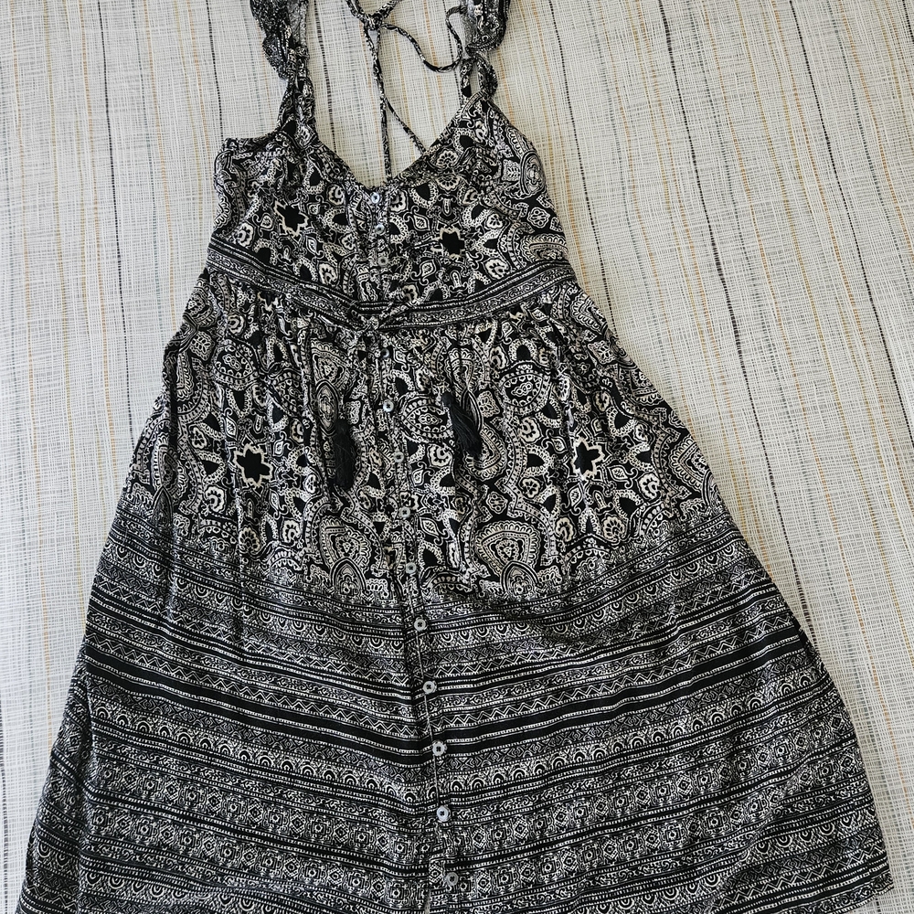Collectif Black and White Paisley Blouse